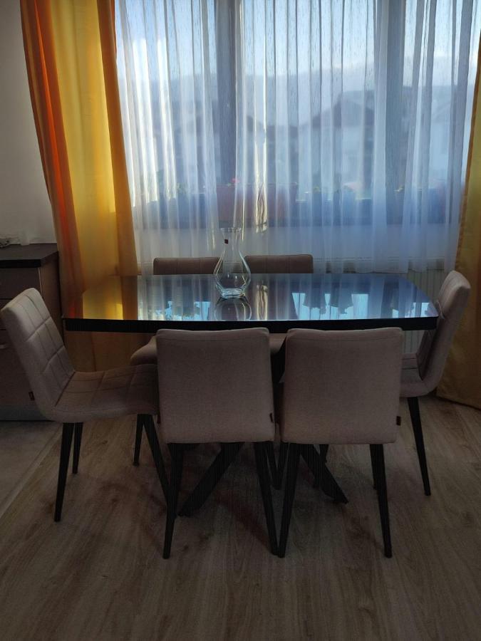Marina'S House Apartment Ghimbav ภายนอก รูปภาพ